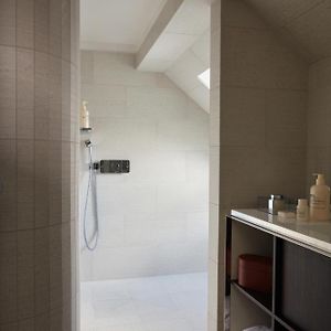Apartament z 2 sypialniami z łóżkiem king-size